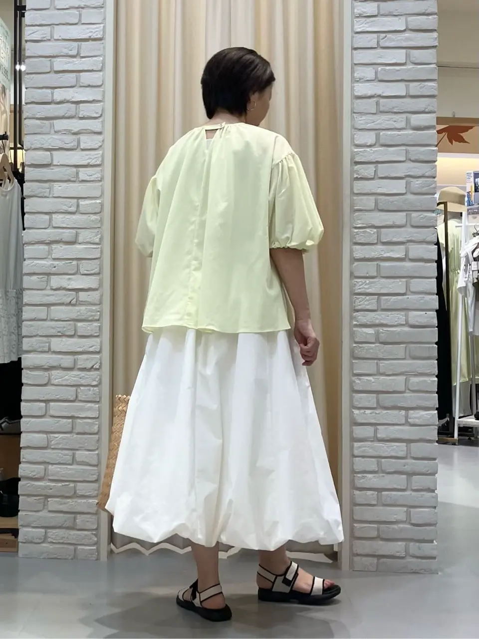 ONWARD CROSSET SELECT Tomi コーディネート画像