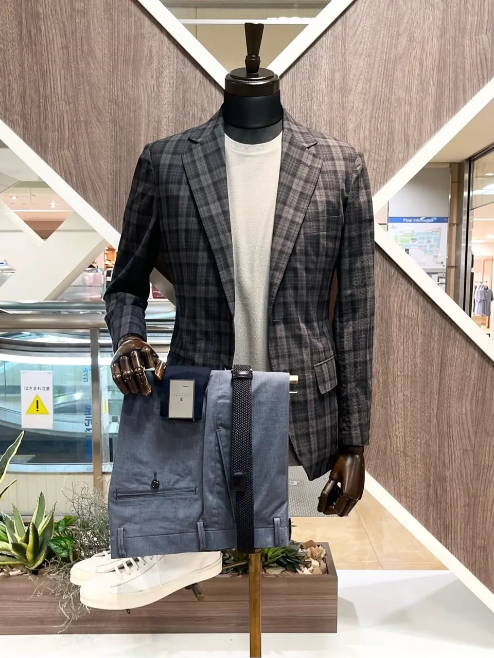 ONWARD CROSSET SELECT 小管 コーディネート画像