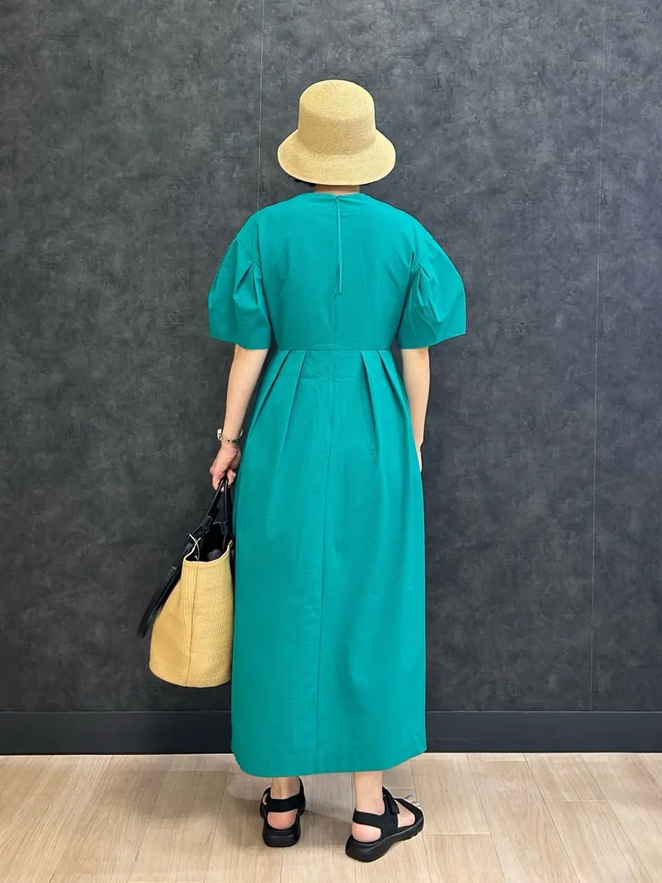 ONWARD CROSSET SELECT 鈴木 コーディネート画像