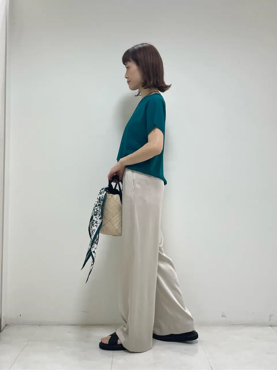 ONWARD CROSSET SELECT 岡田 コーディネート画像