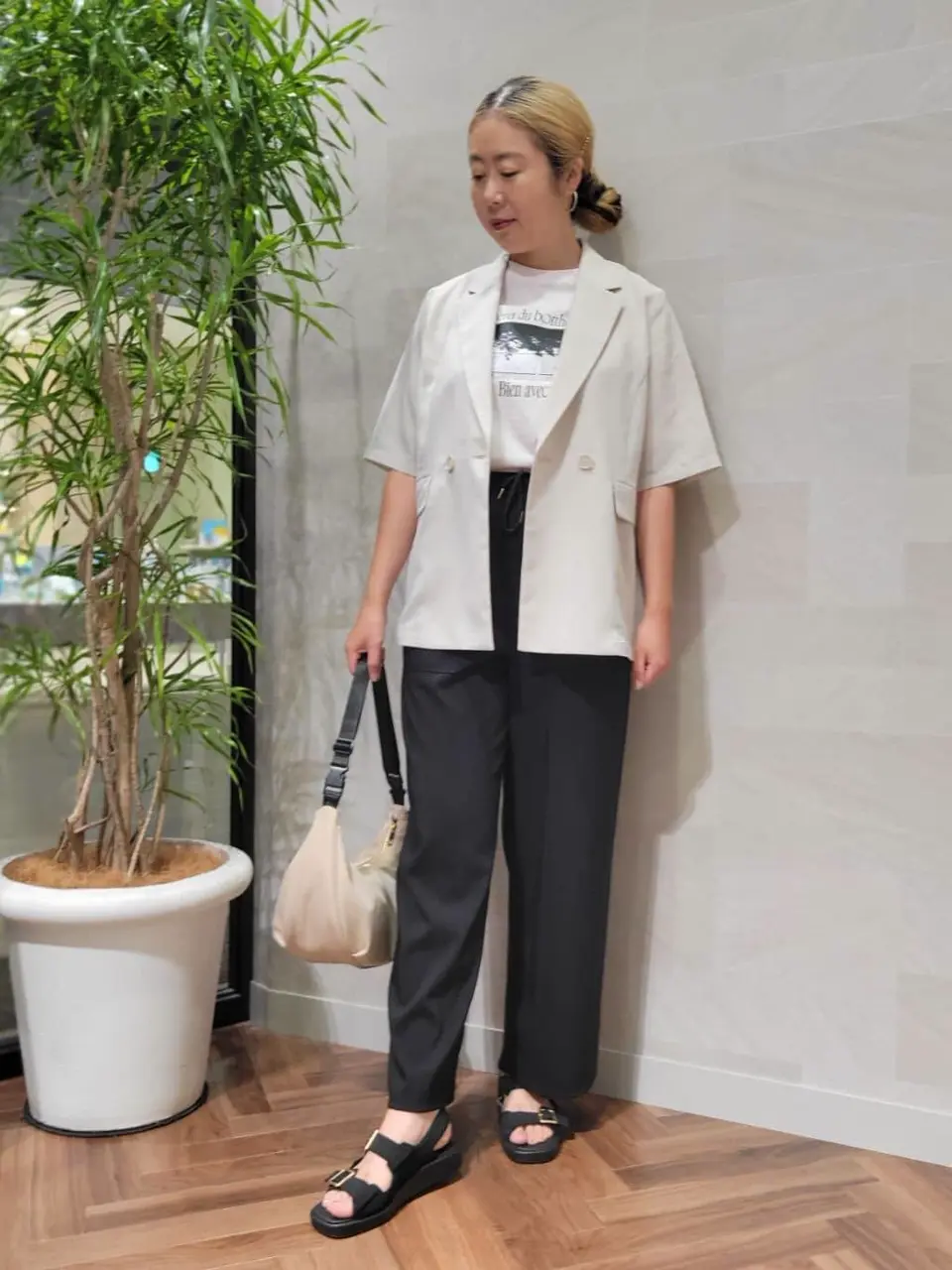 ONWARD CROSSET SELECT 西村 コーディネート画像