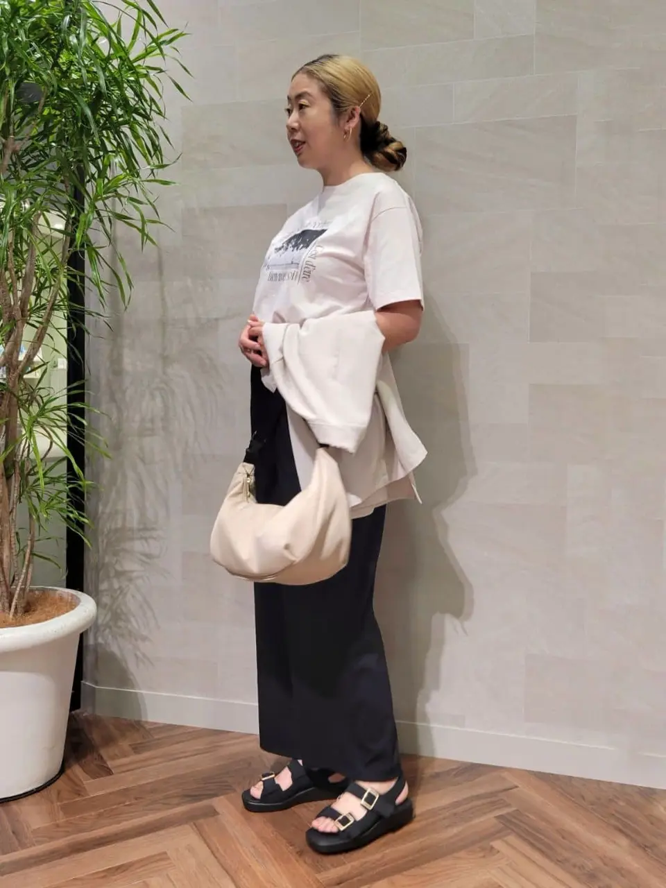 ONWARD CROSSET SELECT 西村 コーディネート画像