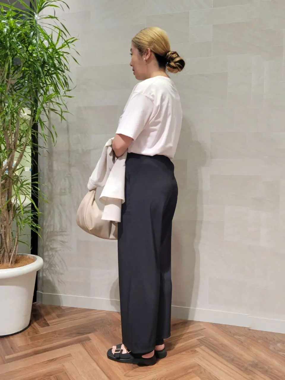 ONWARD CROSSET SELECT 西村 コーディネート画像