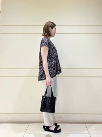 ONWARD CROSSET SELECT 太田 コーディネート画像