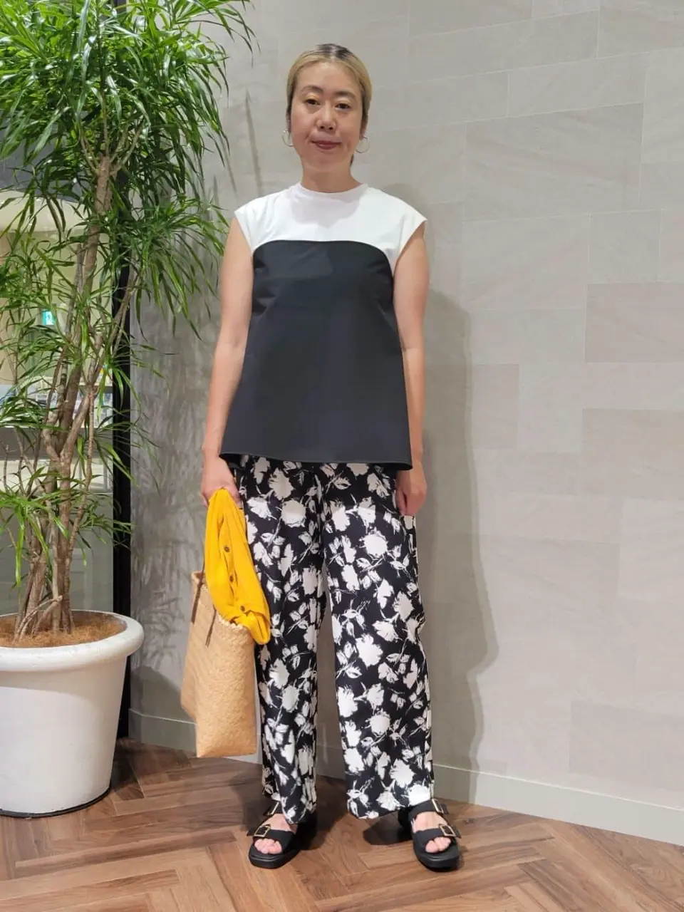 ONWARD CROSSET SELECT 西村 コーディネート画像