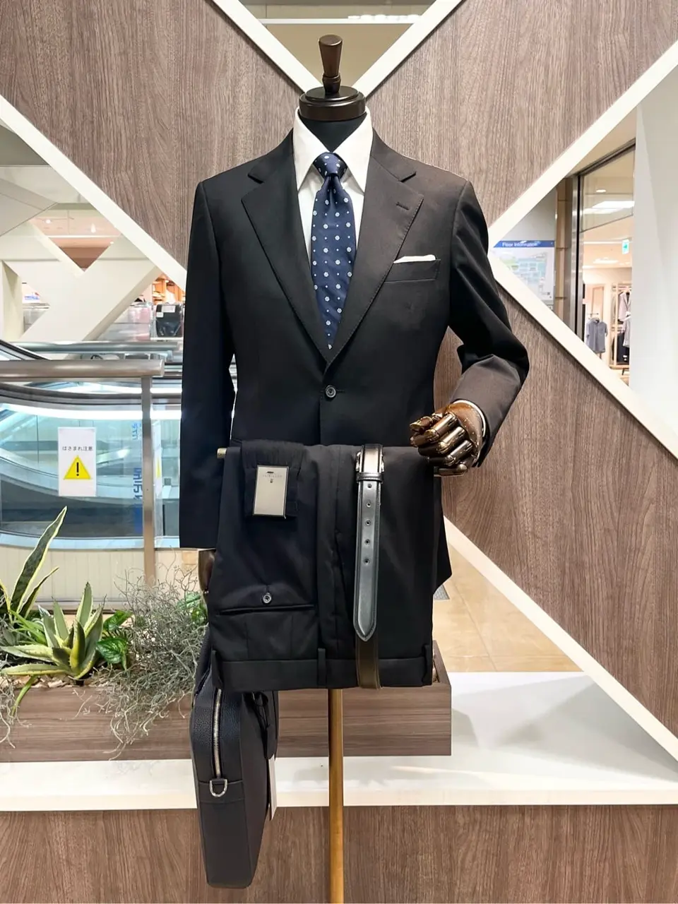 ONWARD CROSSET SELECT 小管 コーディネート画像