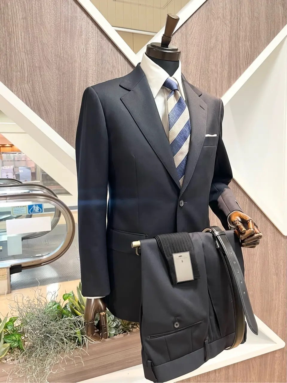 ONWARD CROSSET SELECT 小管 コーディネート画像