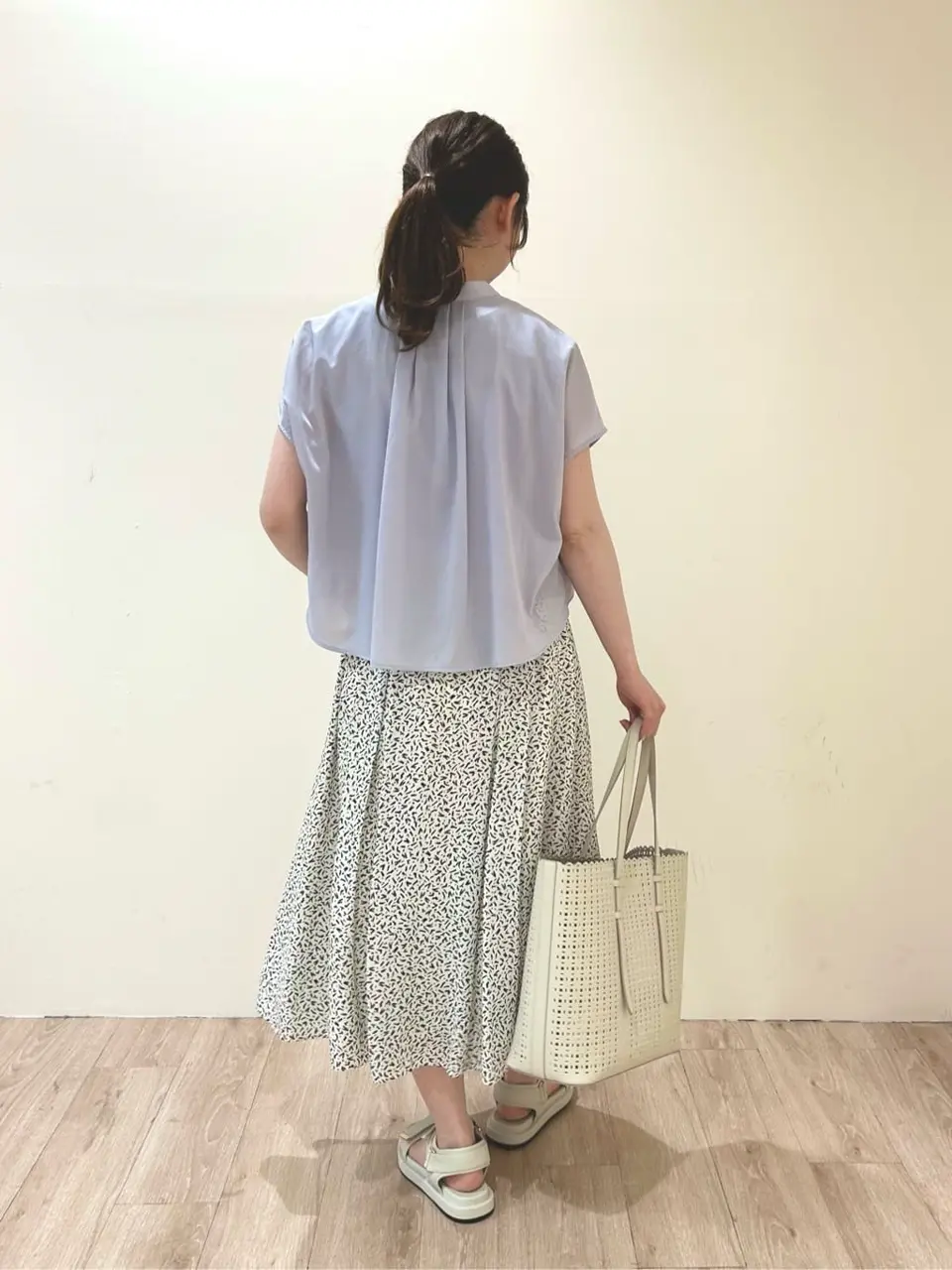 ONWARD CROSSET SELECT 西山 コーディネート画像