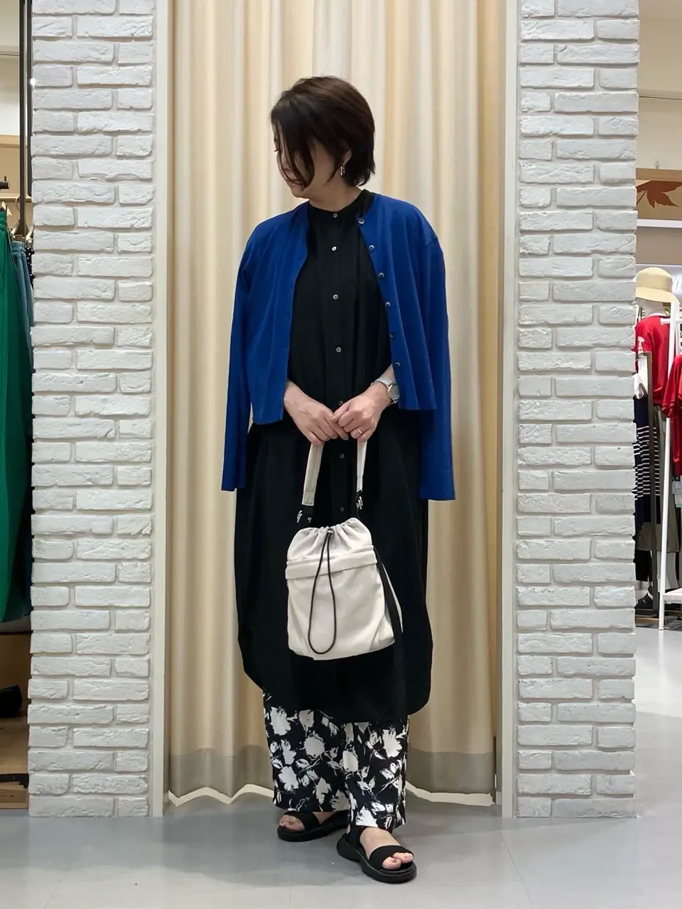 ONWARD CROSSET SELECT Tomi コーディネート画像