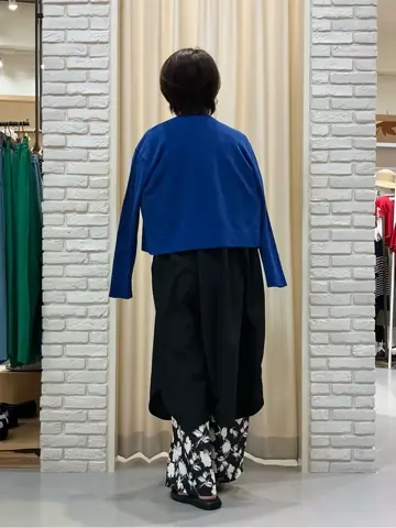 ONWARD CROSSET SELECT Tomi コーディネート画像