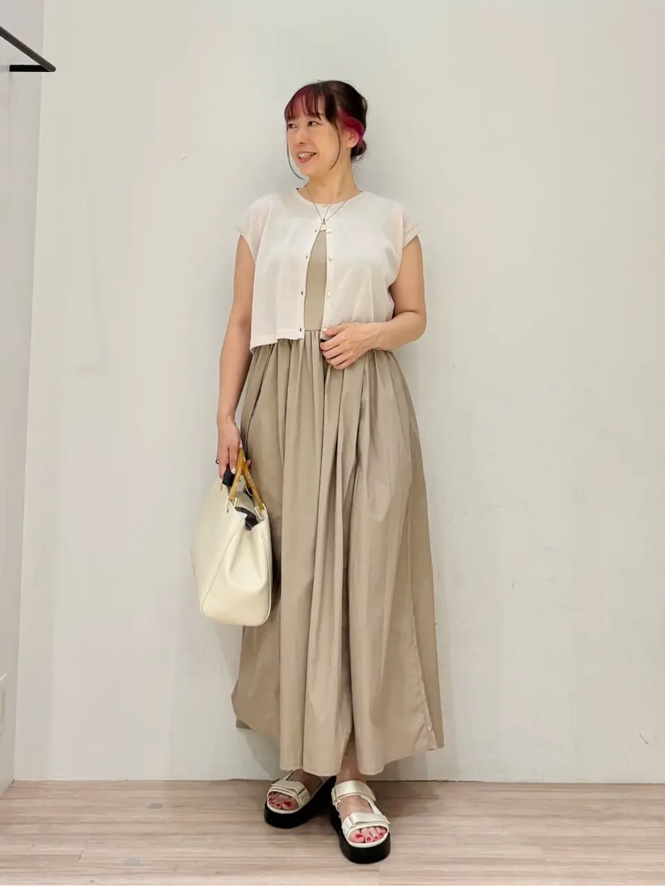  SAKAI コーディネート画像