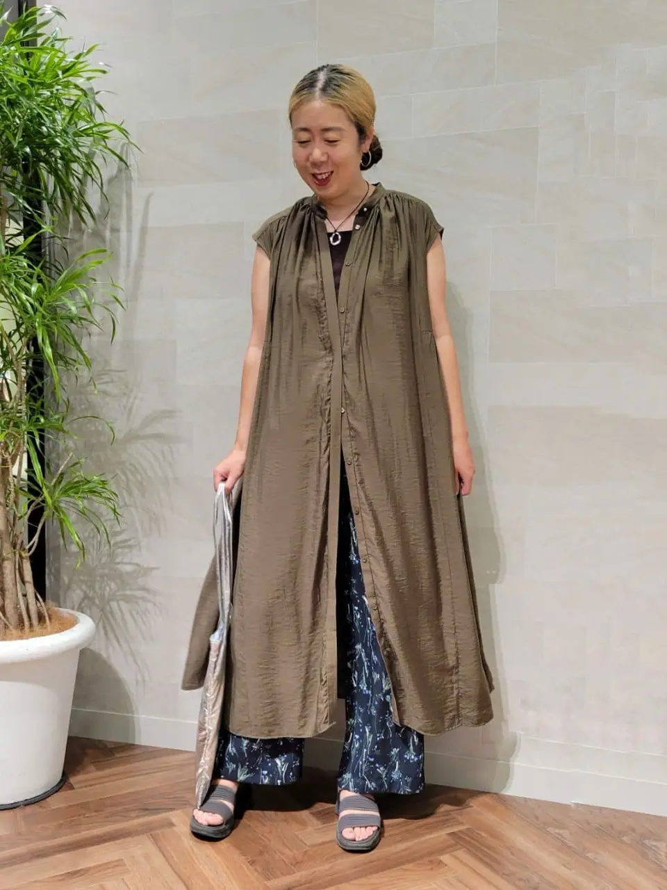 ONWARD CROSSET SELECT 西村 コーディネート画像