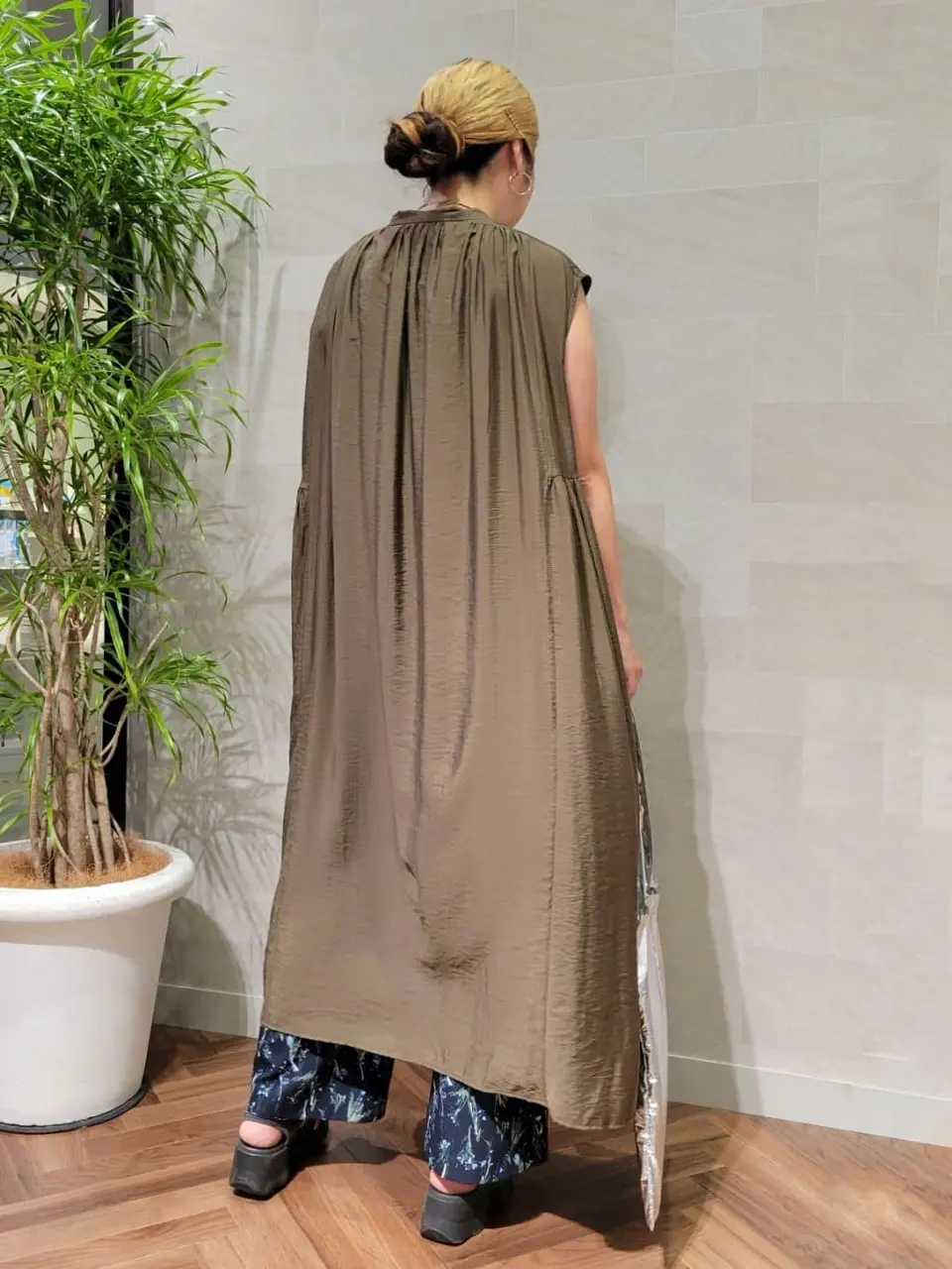 ONWARD CROSSET SELECT 西村 コーディネート画像