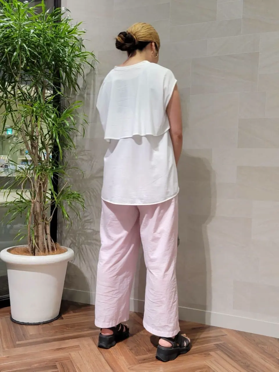 ONWARD CROSSET SELECT 西村 コーディネート画像