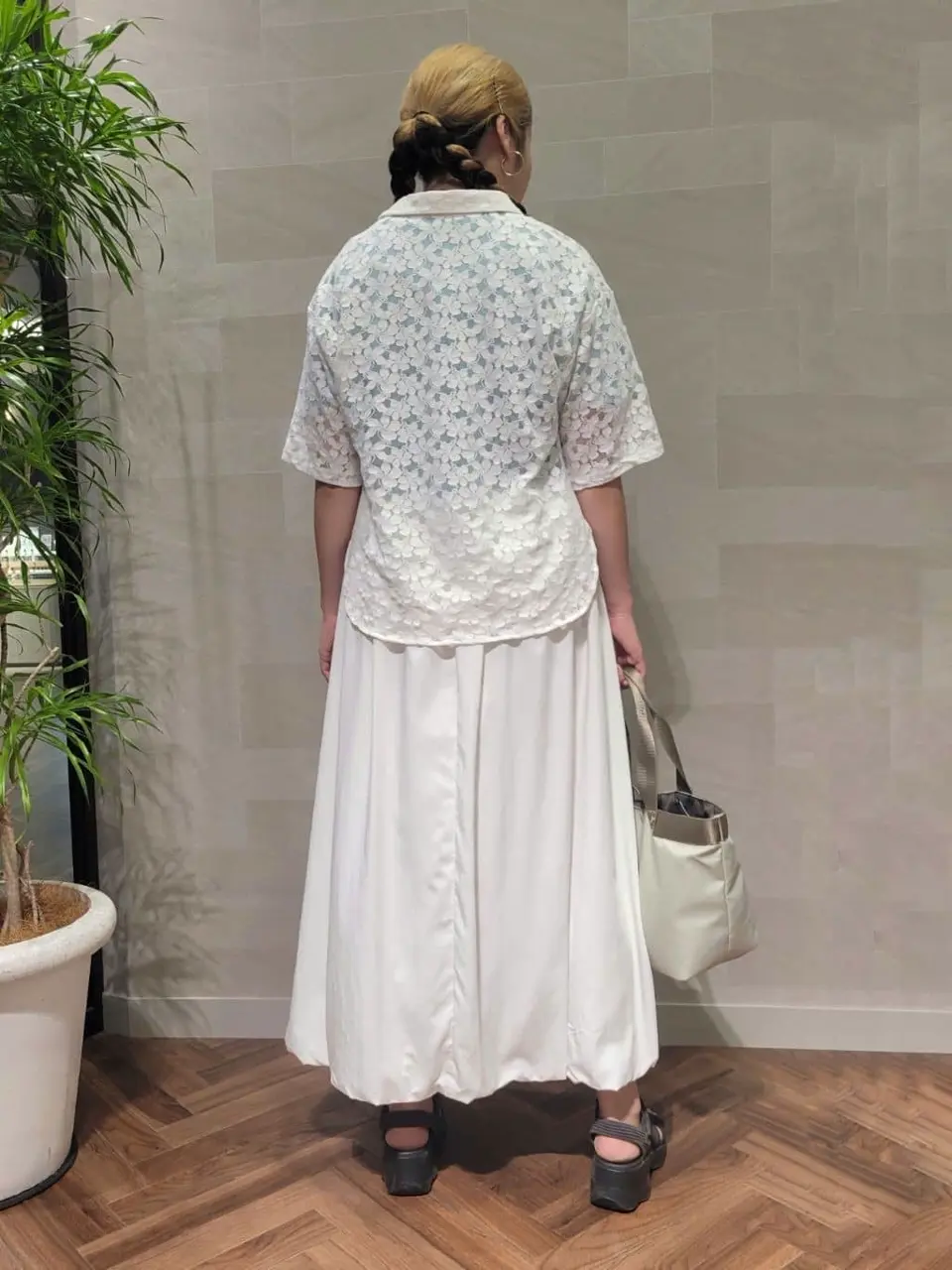 ONWARD CROSSET SELECT 西村 コーディネート画像