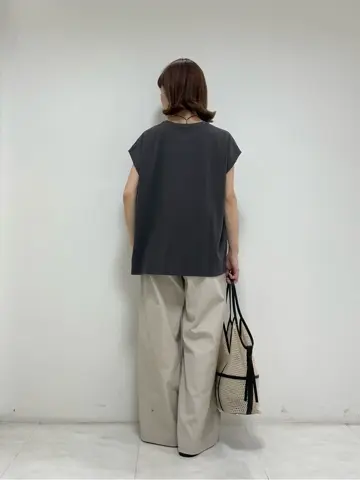 ONWARD CROSSET SELECT 岡田 コーディネート画像