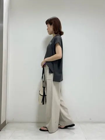 ONWARD CROSSET SELECT 岡田 コーディネート画像