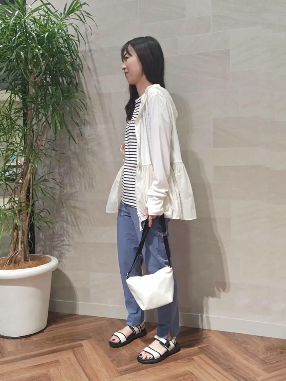 ONWARD CROSSET SELECT 浅岡 コーディネート画像