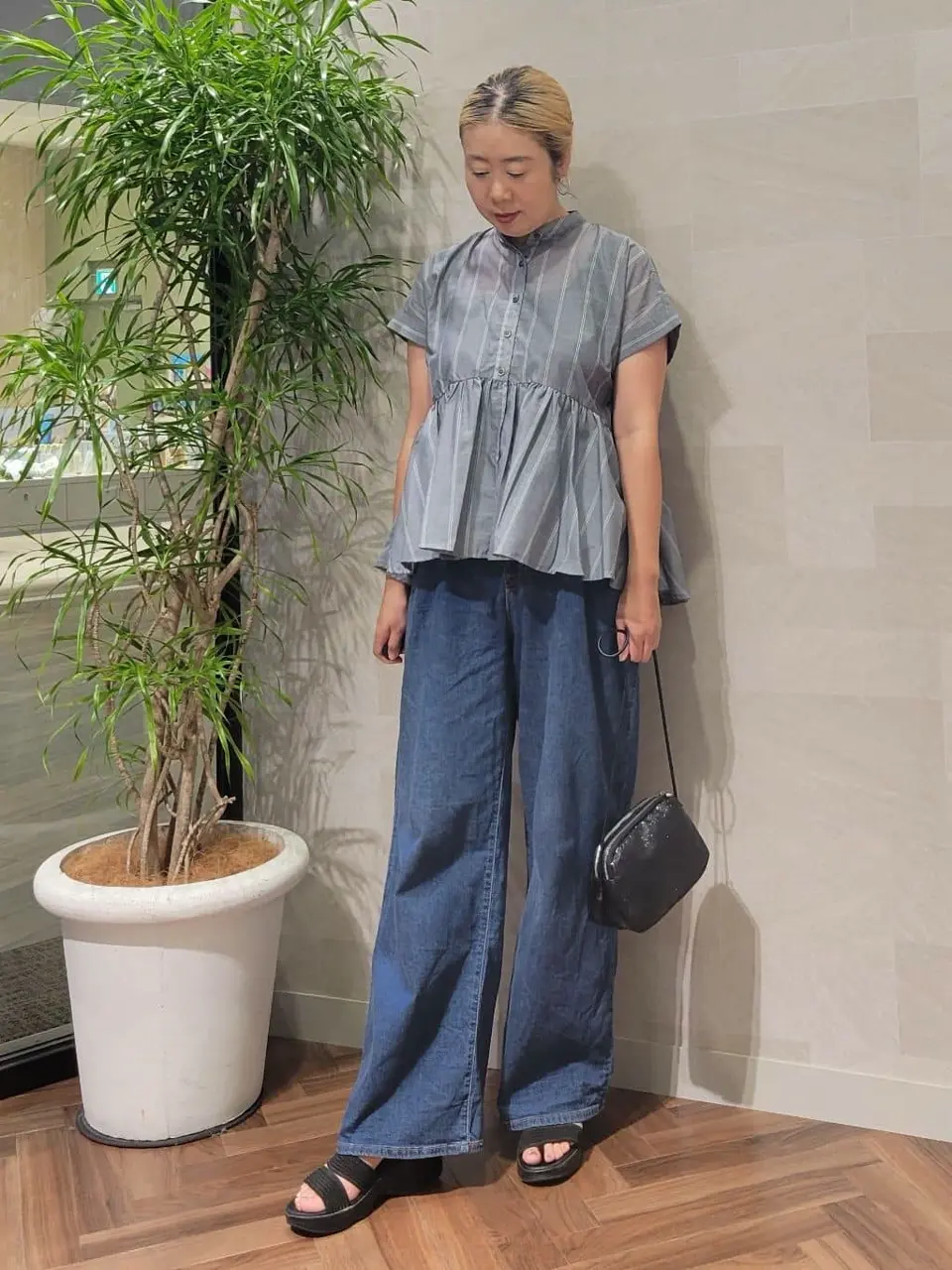 ONWARD CROSSET SELECT 西村 コーディネート画像