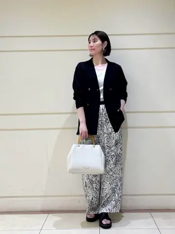 ONWARD CROSSET SELECT 太田 コーディネート画像