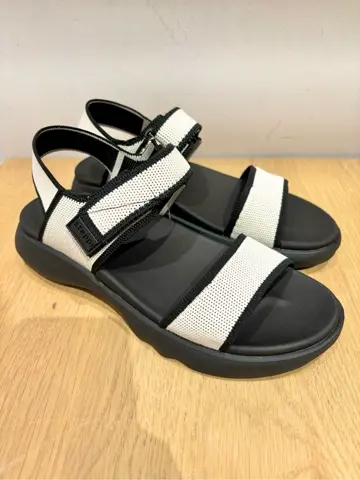 ONWARD CROSSET SELECT 千葉 コーディネート画像