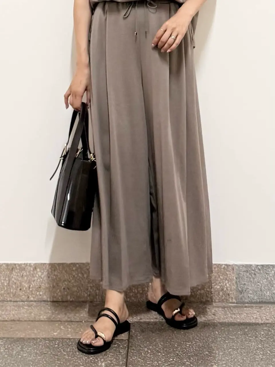 ONWARD CROSSET SELECT 佐藤 コーディネート画像