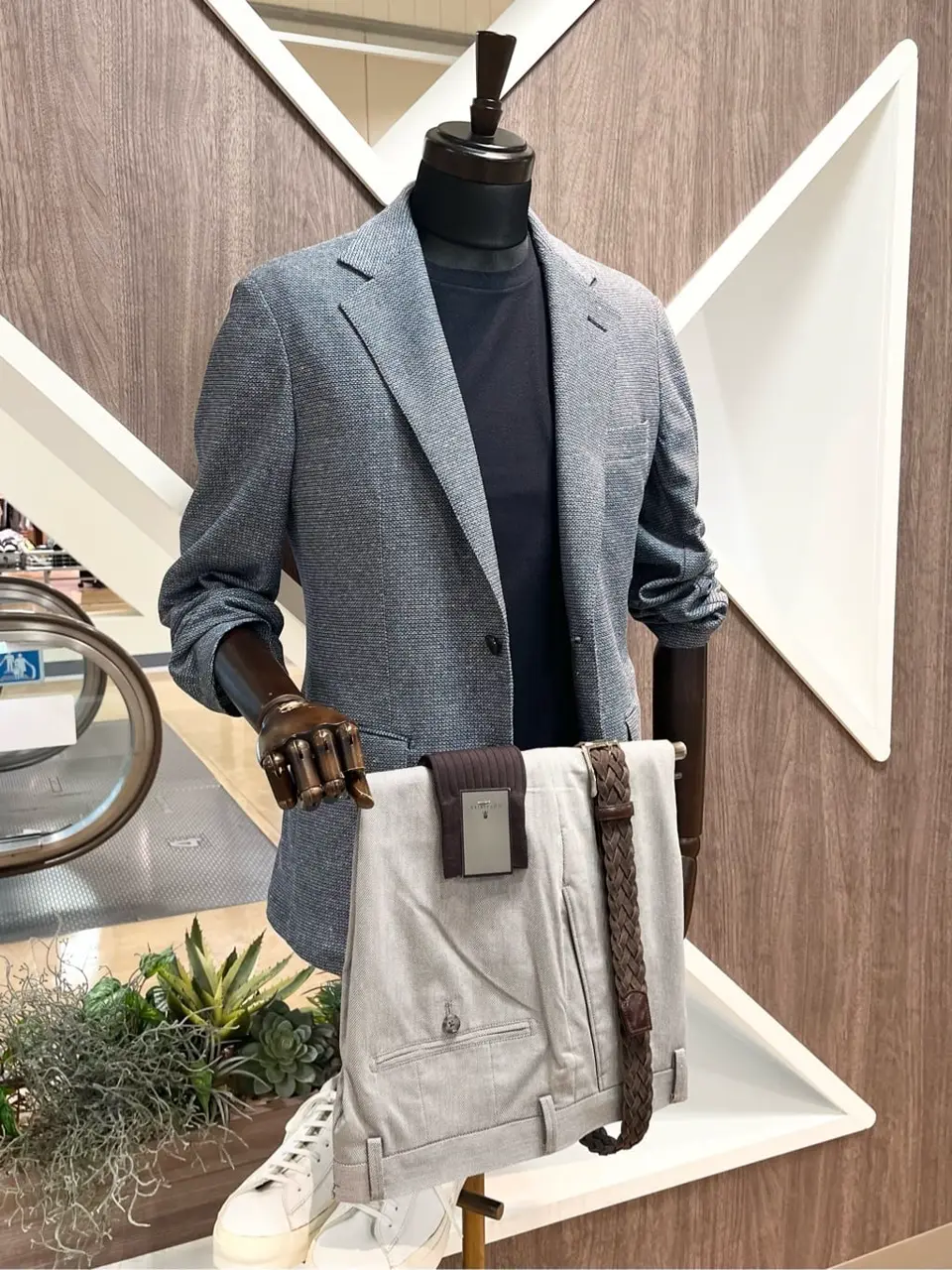 ONWARD CROSSET SELECT 小管 コーディネート画像