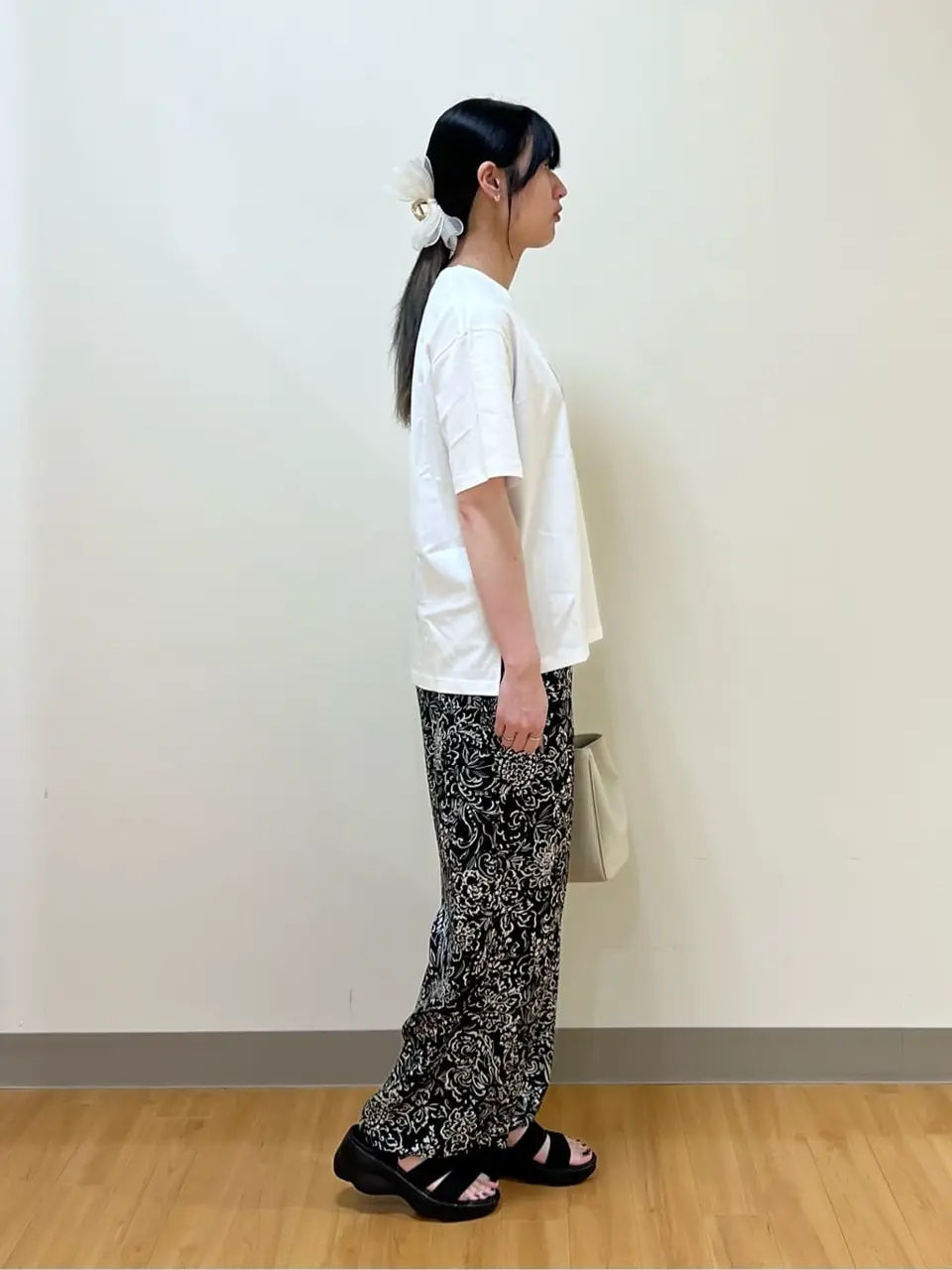 ONWARD CROSSET SELECT Aina コーディネート画像