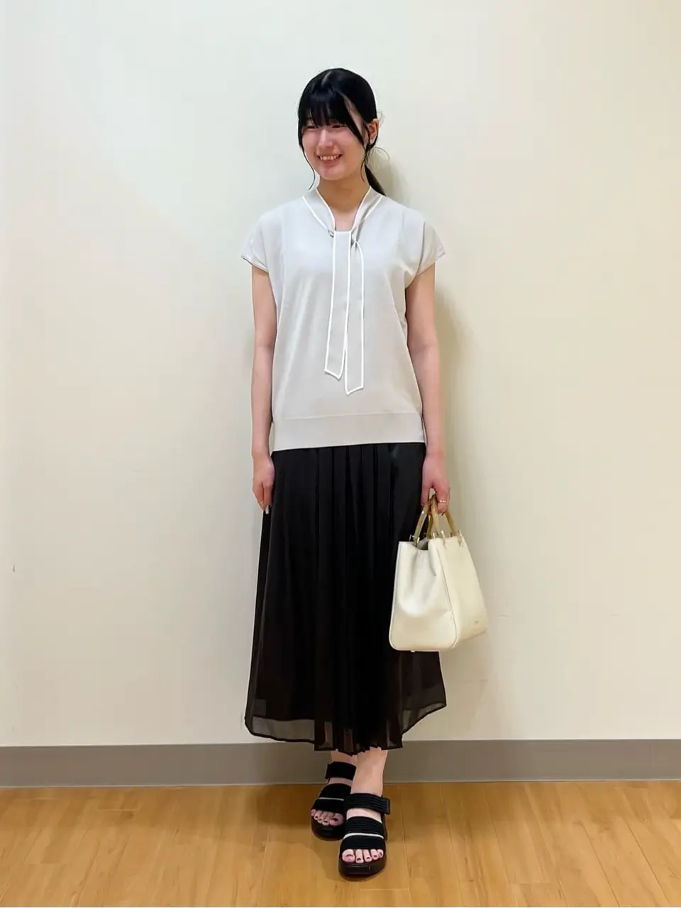 ONWARD CROSSET SELECT Aina コーディネート画像