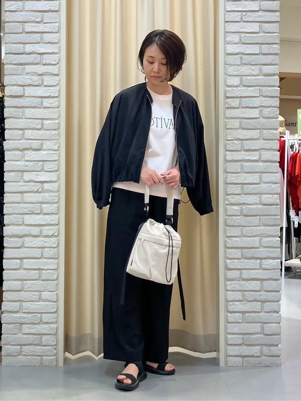 ONWARD CROSSET SELECT Tomi コーディネート画像