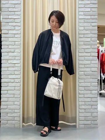 ONWARD CROSSET SELECT Tomi コーディネート画像