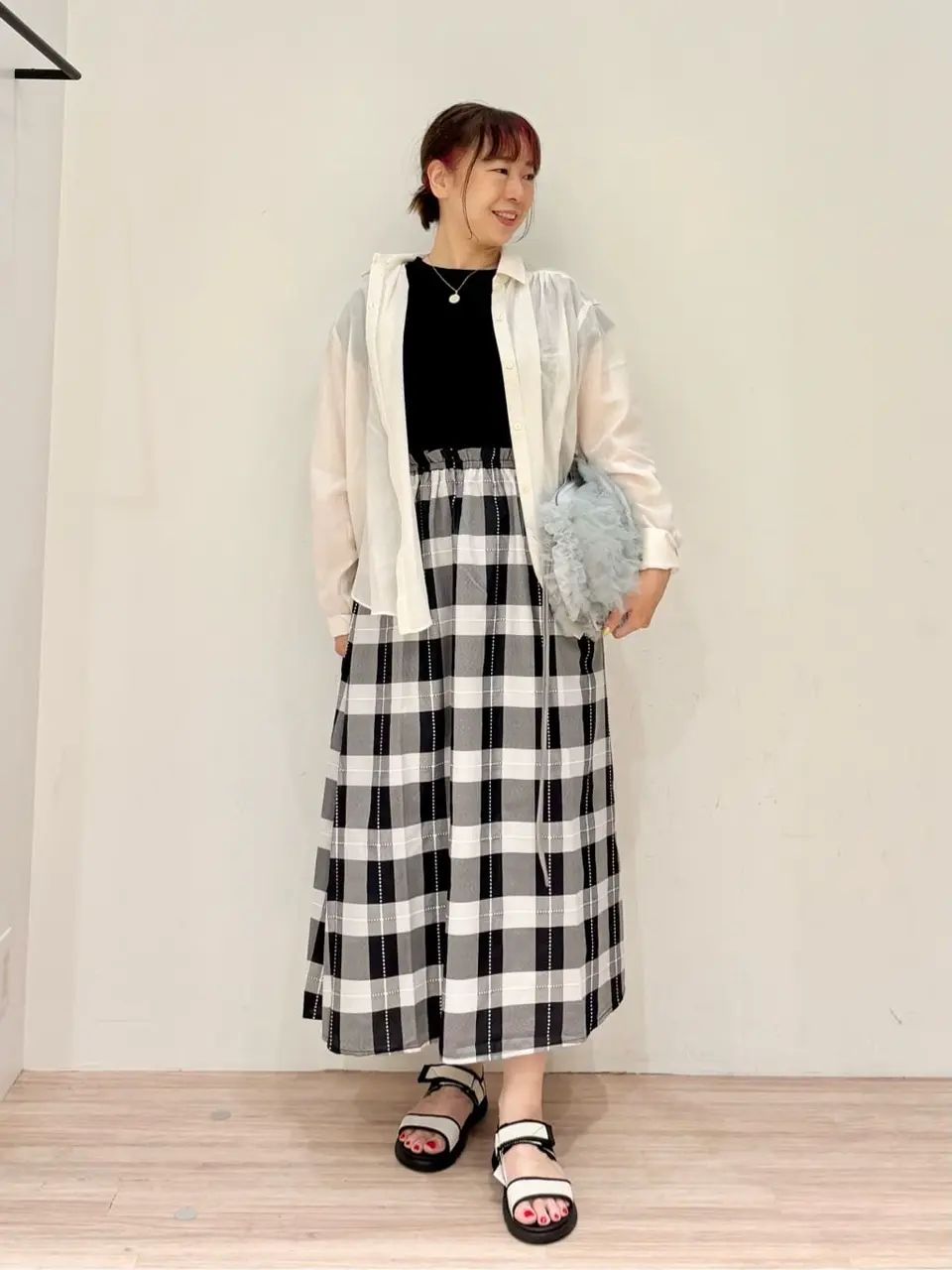  SAKAI コーディネート画像