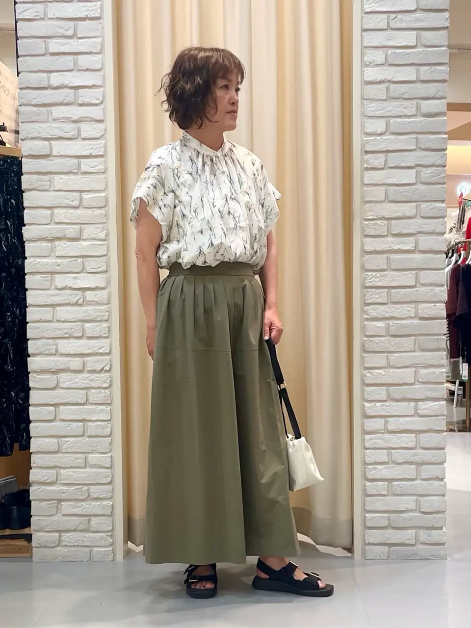 ONWARD CROSSET SELECT TSUKI コーディネート画像