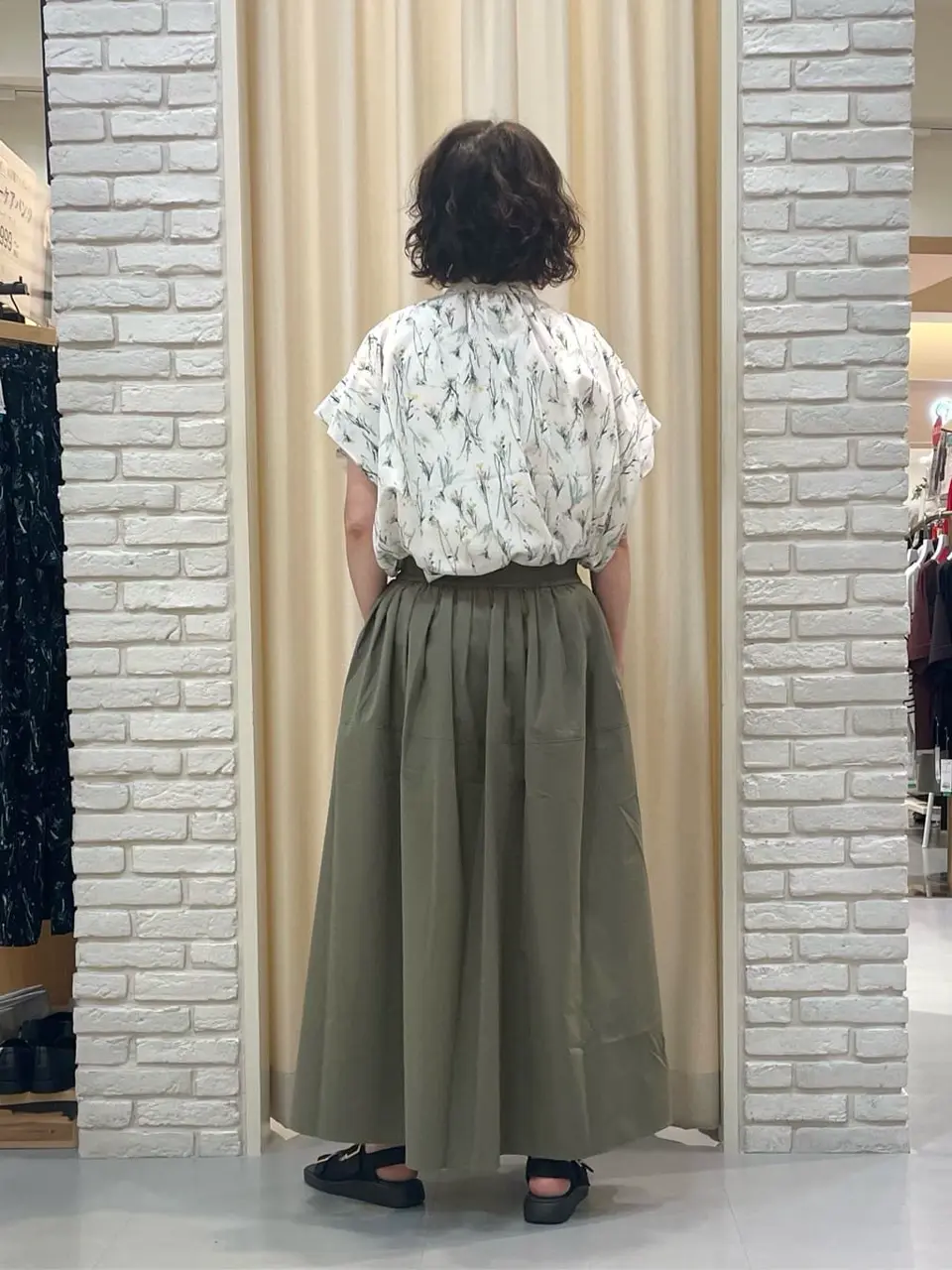 ONWARD CROSSET SELECT TSUKI コーディネート画像