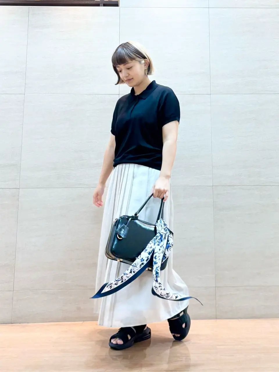 ONWARD CROSSET SELECT 佐藤 コーディネート画像