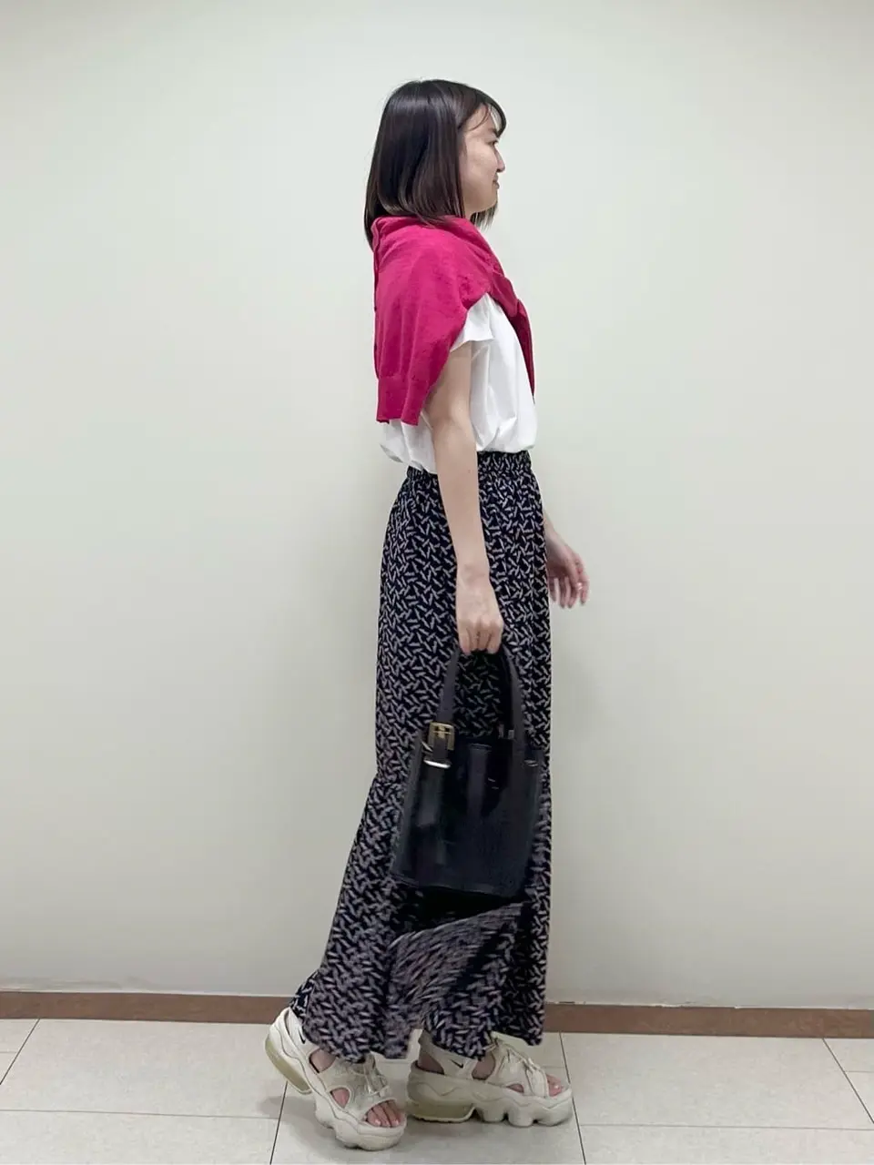 ONWARD CROSSET SELECT 阿部 コーディネート画像