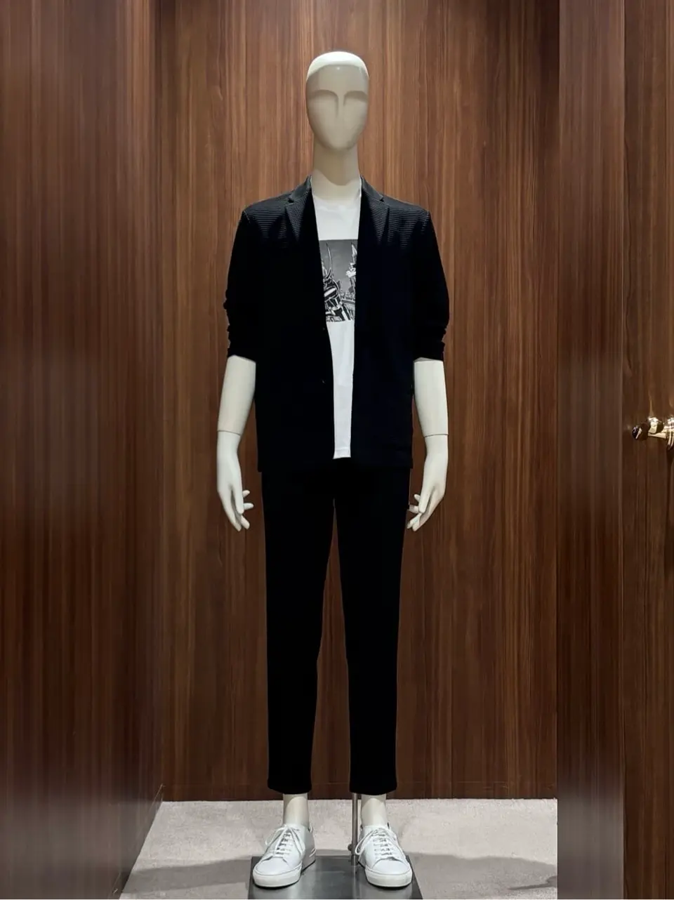  戸森 コーディネート画像