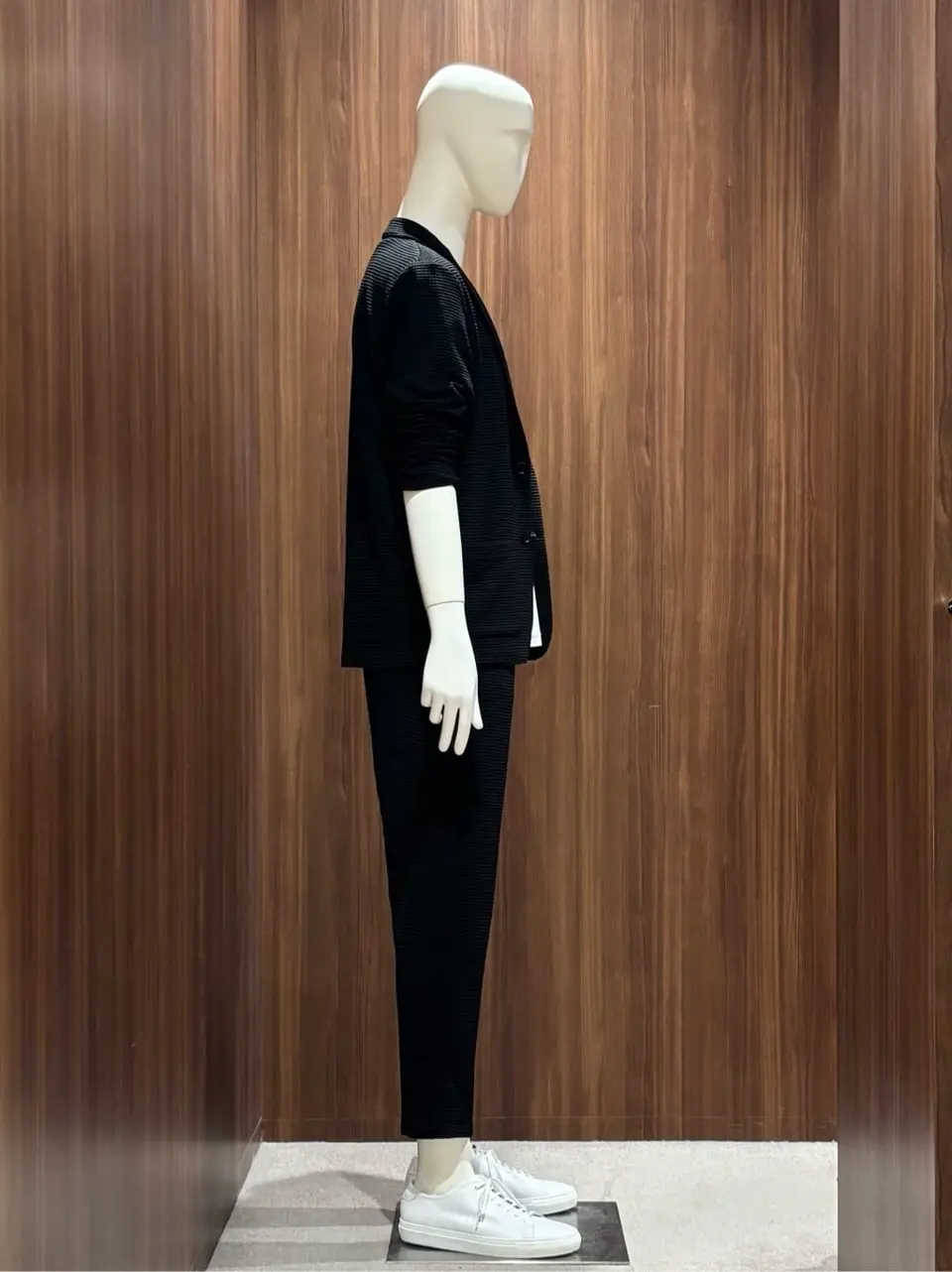 ONWARD CROSSET SELECT 戸森 コーディネート画像