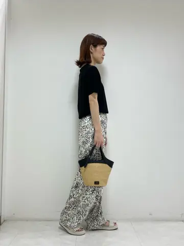 ONWARD CROSSET SELECT 岡田 コーディネート画像