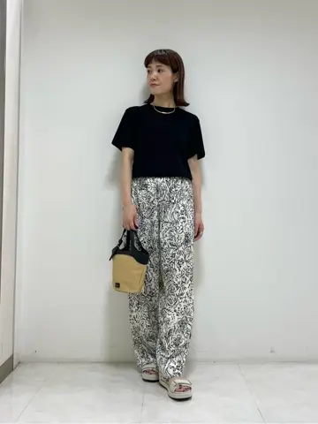 ONWARD CROSSET SELECT 岡田 コーディネート画像