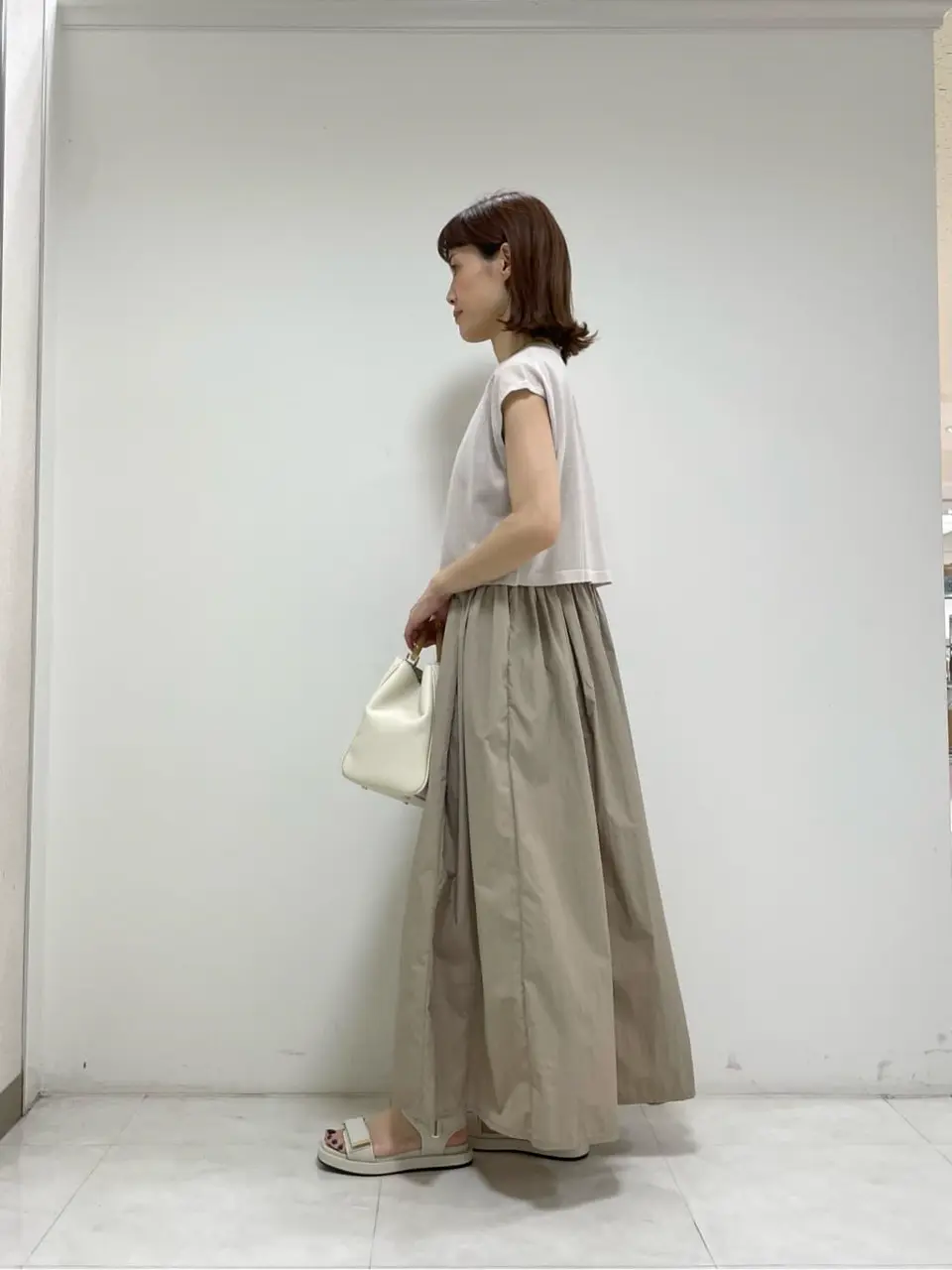 ONWARD CROSSET SELECT 岡田 コーディネート画像