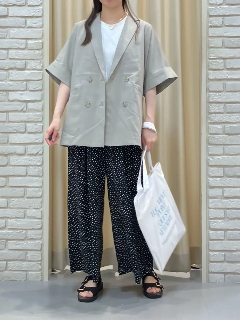 ONWARD CROSSET SELECT 檀 コーディネート画像