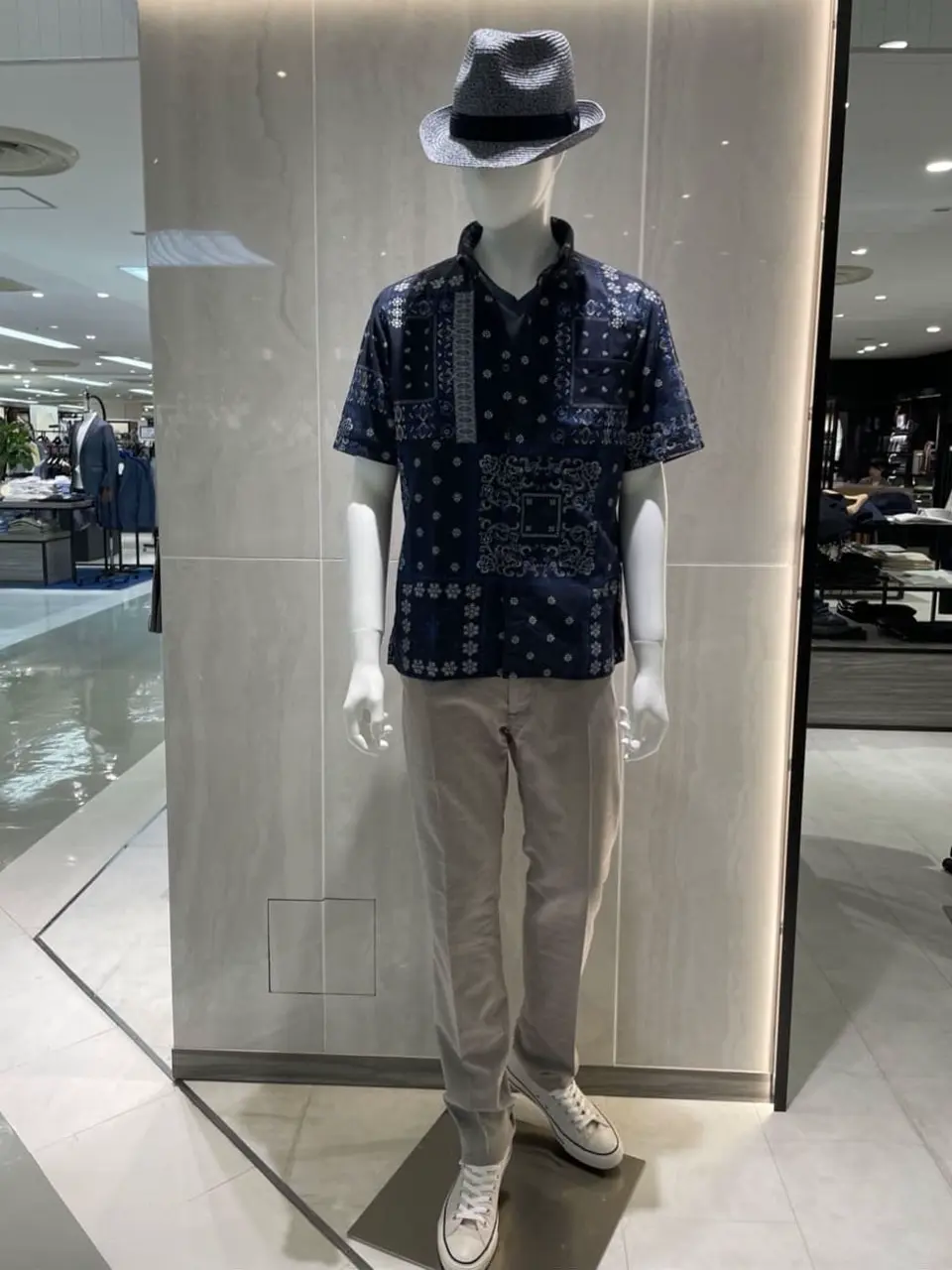 ONWARD CROSSET SELECT Sasaki コーディネート画像