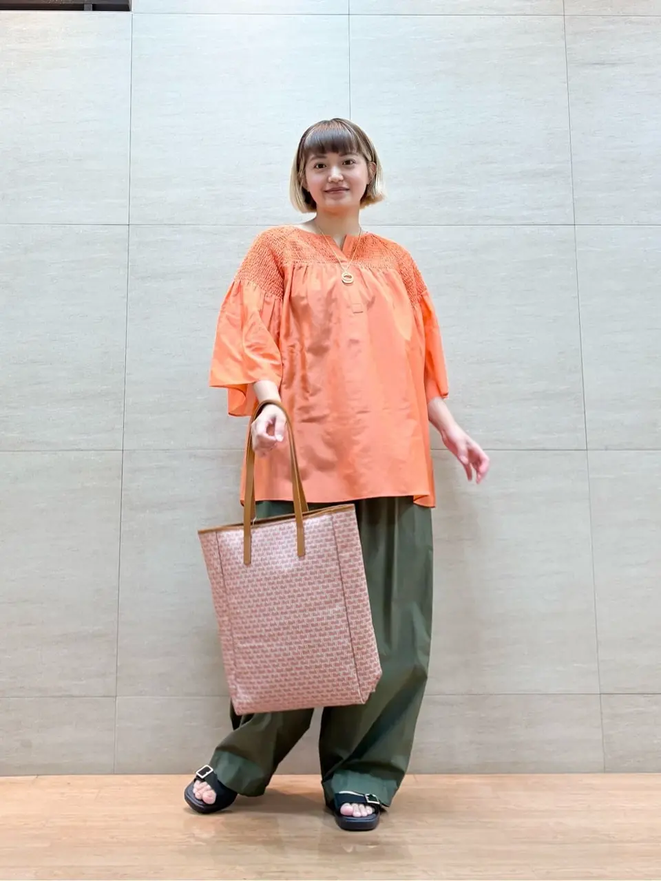 ONWARD CROSSET SELECT 佐藤 コーディネート画像