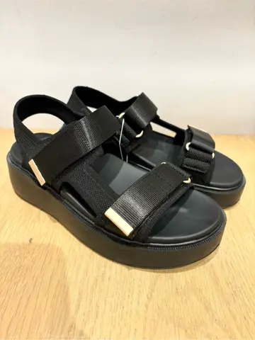 ONWARD CROSSET SELECT 千葉 コーディネート画像