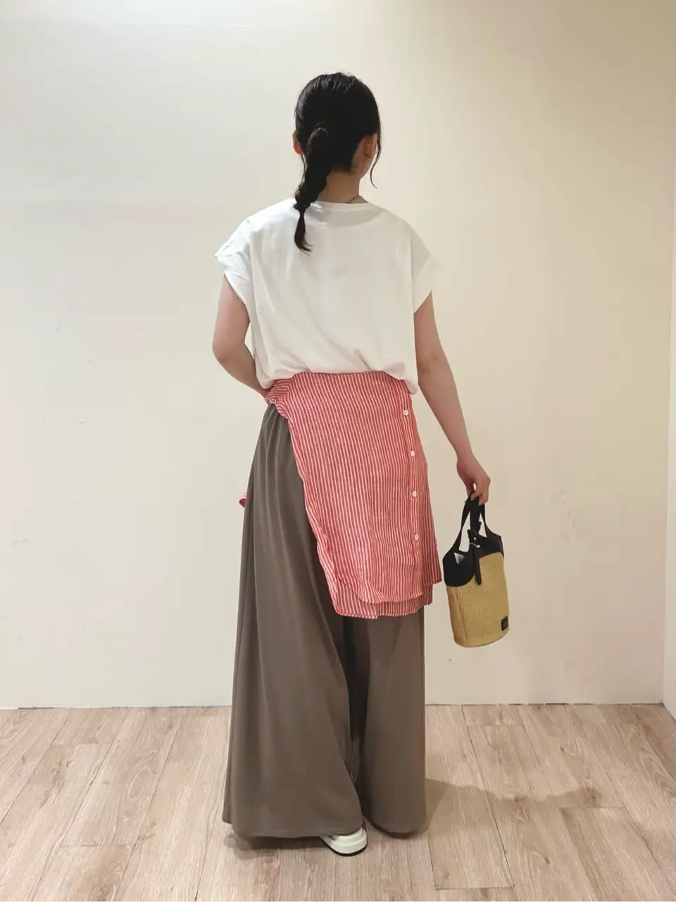 ONWARD CROSSET SELECT 西山 コーディネート画像