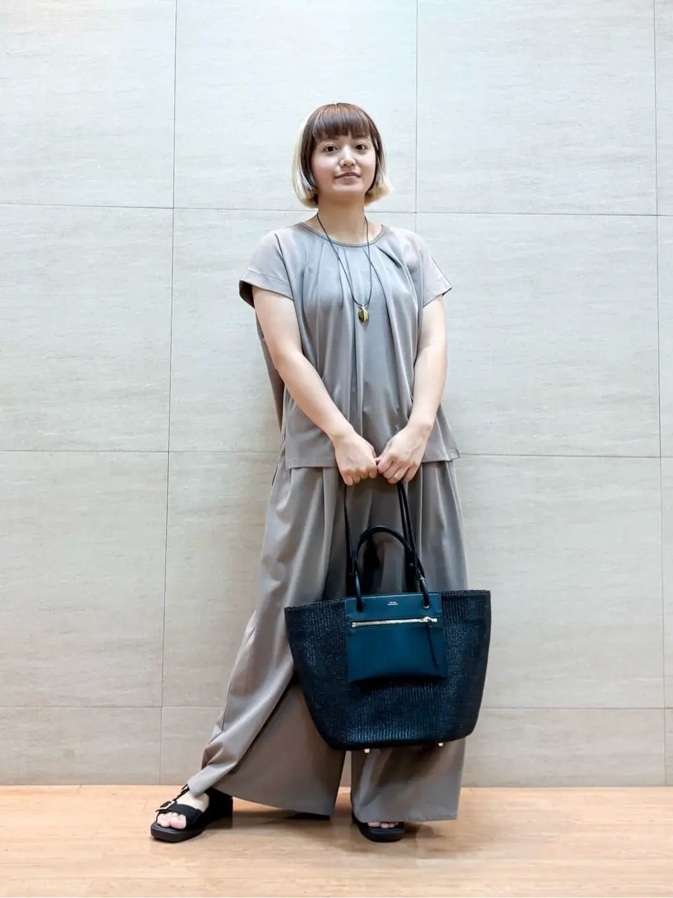 ONWARD CROSSET SELECT 佐藤 コーディネート画像