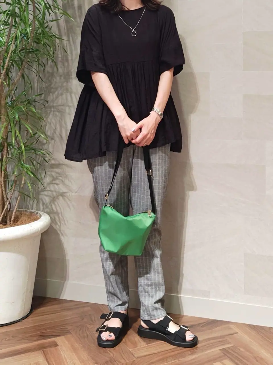 ONWARD CROSSET SELECT 浅岡 コーディネート画像