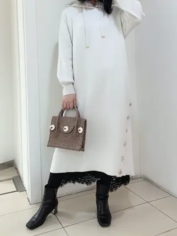 GRACE CONTINENTAL yoshi コーディネート画像