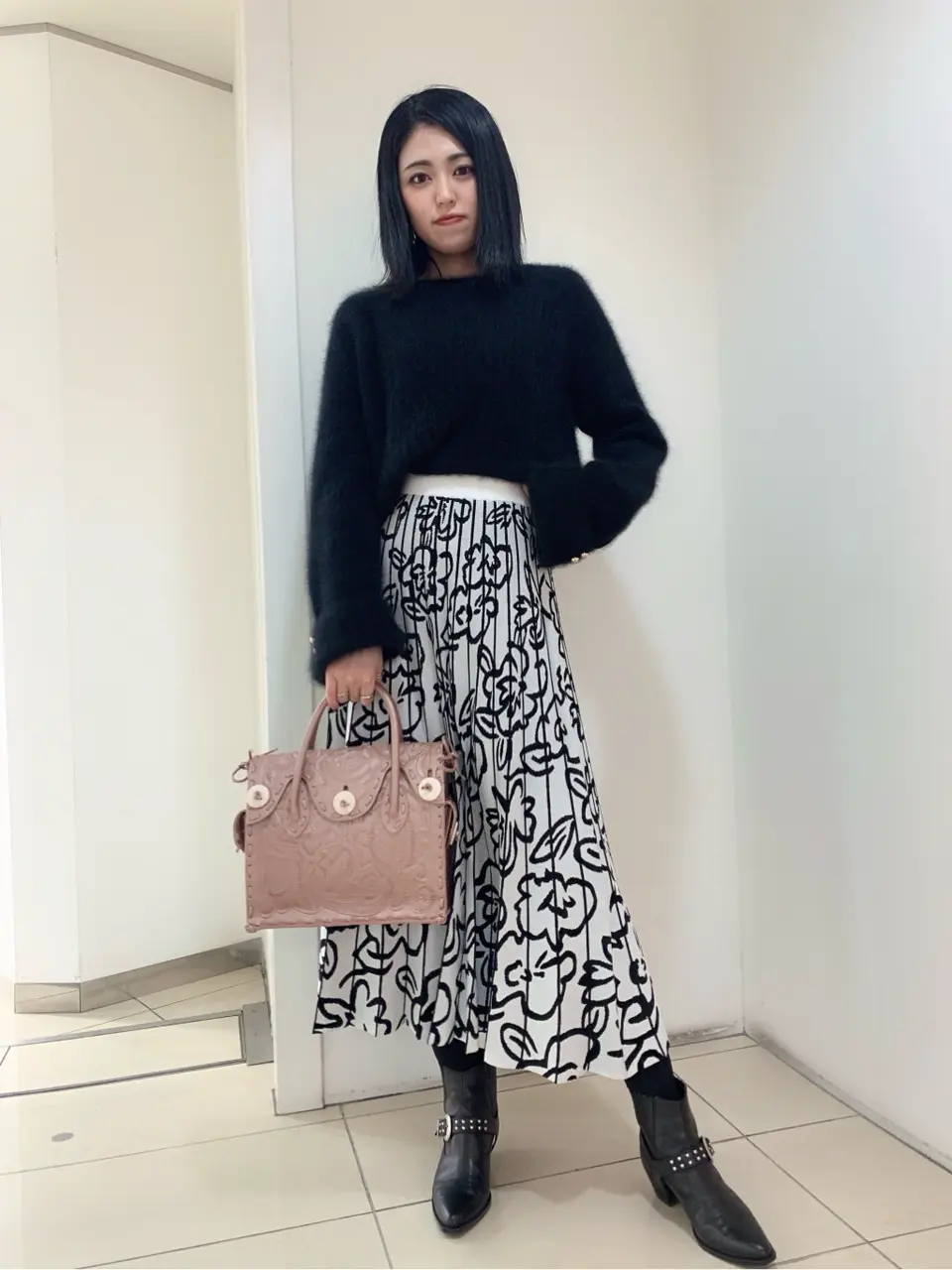 GRACE CONTINENTAL yoshi コーディネート画像